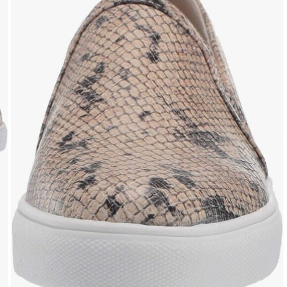 Fergie Women's Shortly Slip-ons Boa Loafer - Picture 4 of 6